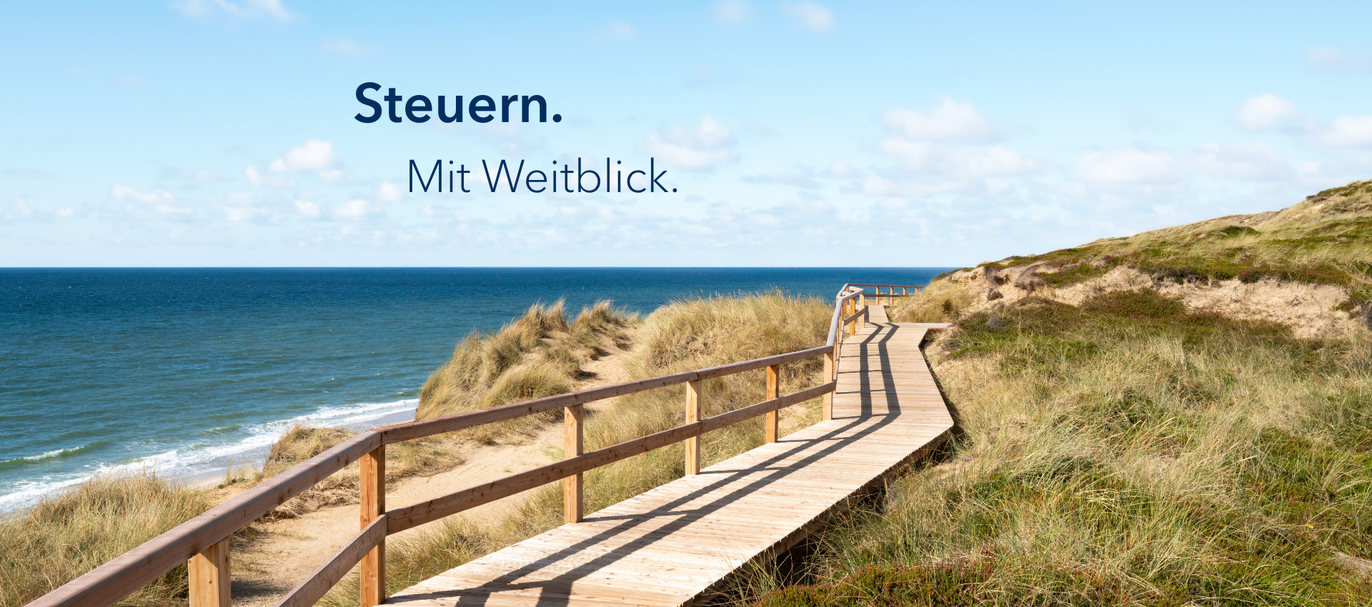 Headerbild: Schleswig-Holstein, Meer mit dem Slogan "Steuern. Mit Weitblick."